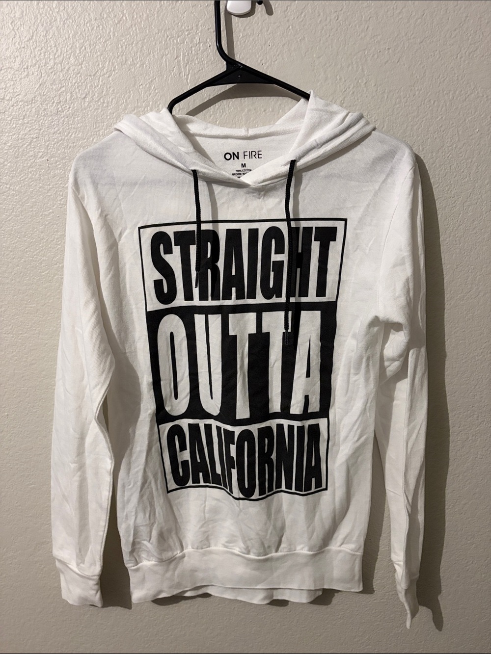 On Fire White Hoodie 'Straight Outta California' Print Size Juniors Medium
